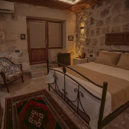 Alley Stone House Cappadocia Bed & Breakfast 3*